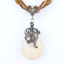 Load image into Gallery viewer, Blue natural crystal stone pendant necklace